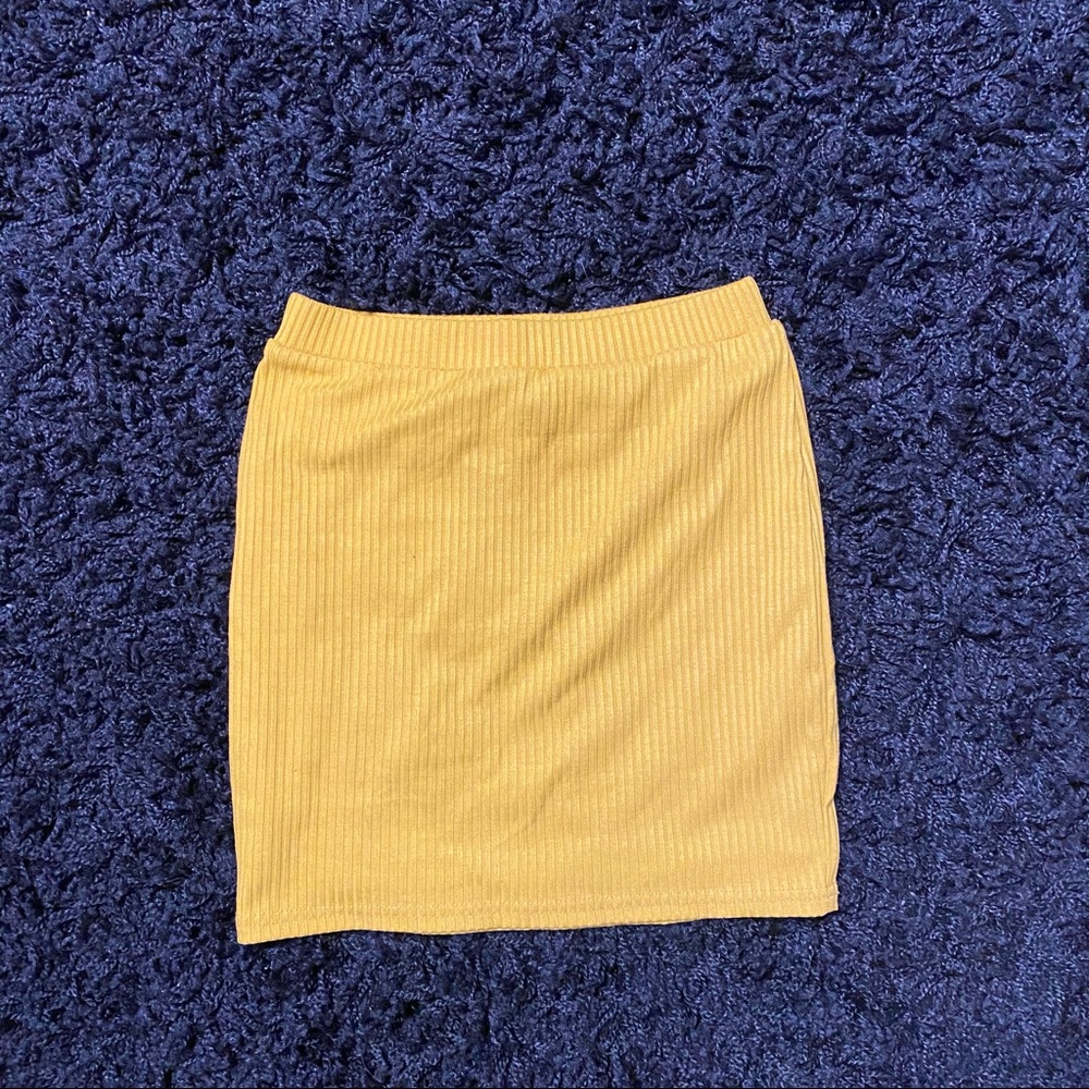 mustard yellow mini skirt